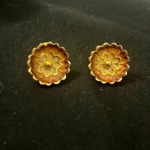 Vintage clip flower earrings